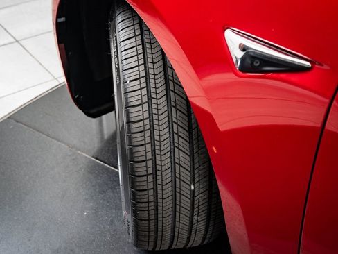 Used 2018 Tesla Model 3 Long Range image 35