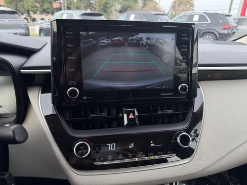 Used 2022 Toyota Corolla LE image 20