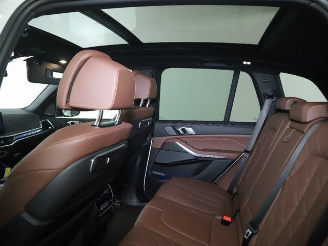 Used 2026 BMW X5 xDrive50e w/ M Sport Package AWD/4WD image 16
