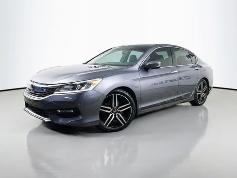Used 2016 Honda Accord Sport image 3