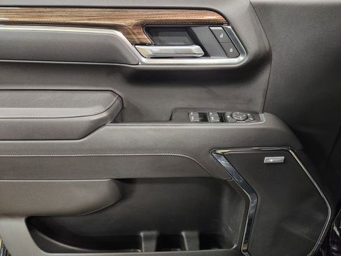 Used 2025 Chevrolet Silverado 1500 LT Trail Boss w/ Convenience Package II image 46