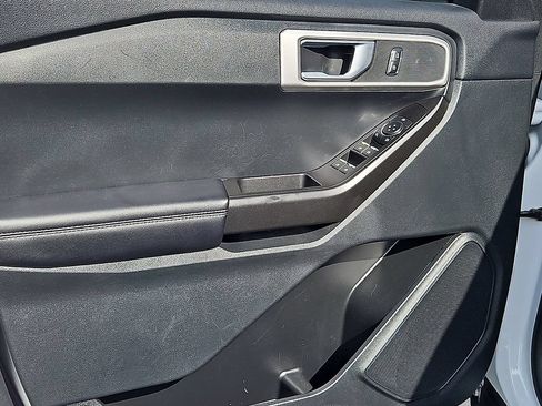 Used 2022 Ford Explorer 2WD image 20