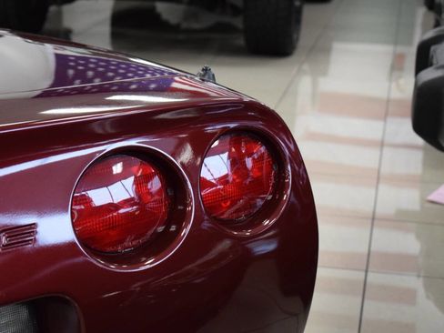 Used 2003 Chevrolet Corvette Convertible w/ Preferred Equipment Group1 image 18