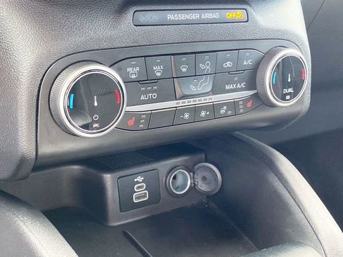 Used 2024 Ford Escape Active image 35