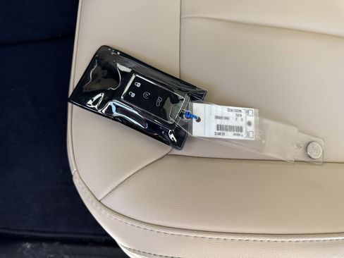 New 2026 Jeep Grand Cherokee Limited w/ Limited Altitude Package image 35