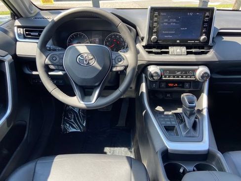 Used 2019 Toyota RAV4 XLE Premium w/ Cold Weather Package AWD/4WD image 11