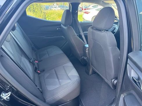 Used 2027 Chevrolet Bolt LT w/ Comfort Package FWD image 30