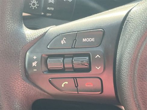 Used 2018 Kia Sorento L image 26