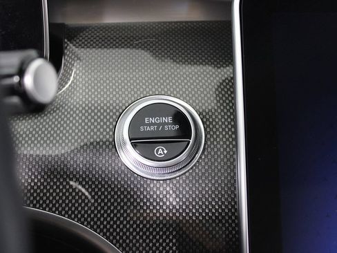 Used 2022 Mercedes-Benz C 300 Sedan image 21