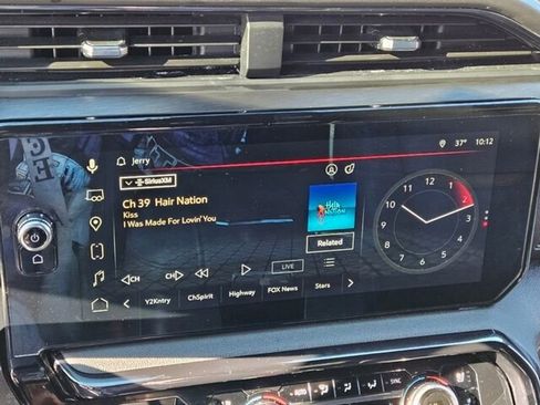 Used 2024 GMC Sierra 2500 AT4 w/ AT4 Premium Plus Package image 16