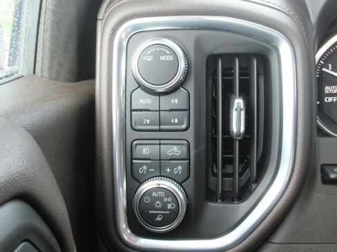 Used 2021 GMC Sierra 1500 Denali w/ Denali Ultimate Package AWD/4WD image 23