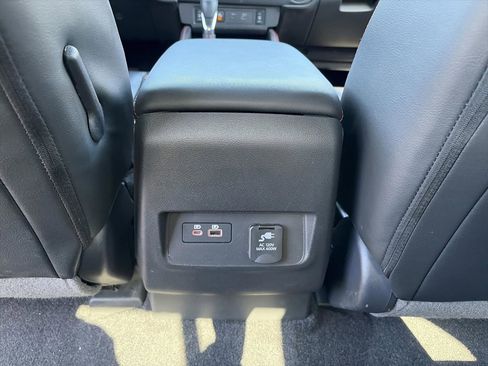 Used 2023 Nissan Frontier PRO-4X w/ Pro-4X Premium Package AWD/4WD image 29