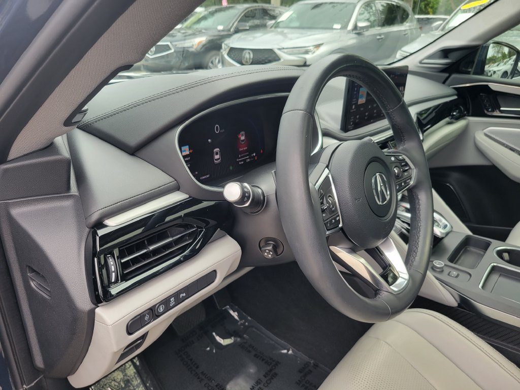 Used 2025 Acura MDX w/ Technology Package FWD image 15