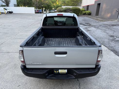 Used 2010 Toyota Tacoma 4x4 Access Cab image 11