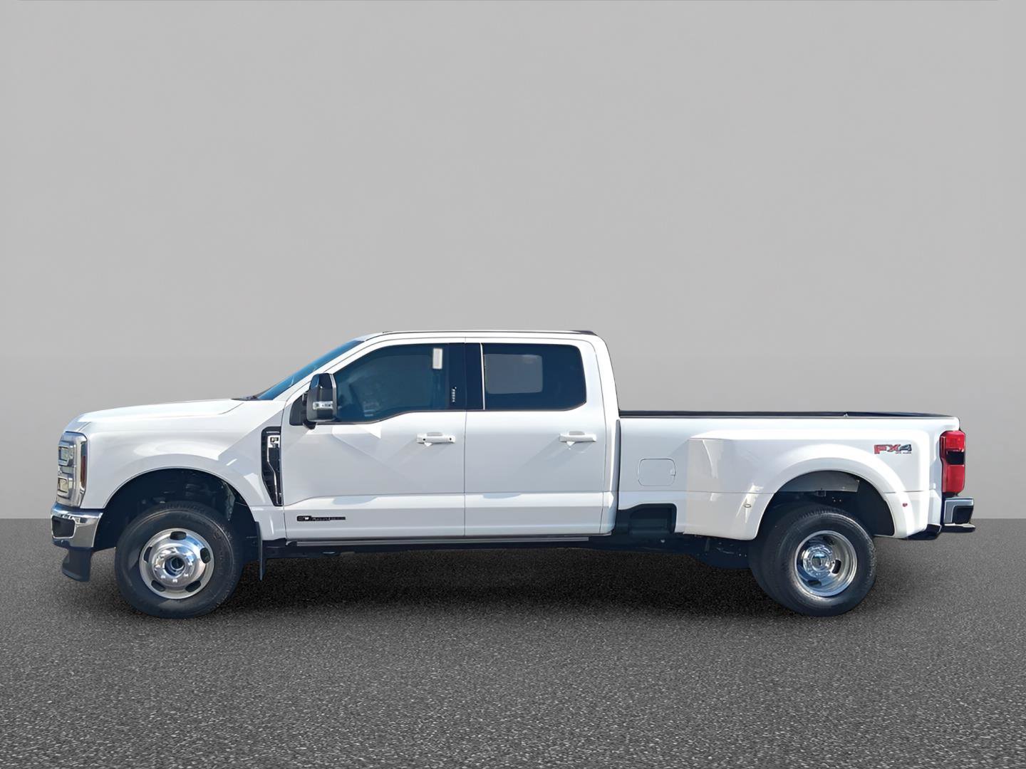 New 2026 Ford F350 Lariat w/ Lariat Ultimate Package AWD/4WD image 3