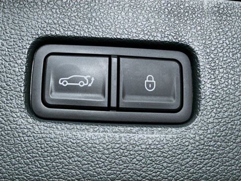 Used 2025 Genesis GV80 3.5T Advanced image 32