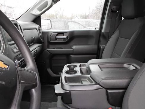 Used 2022 Chevrolet Silverado 1500 Custom w/ LPO, Dark Essentials Package image 4