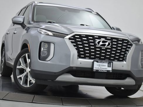 Used 2020 Hyundai Palisade SEL AWD/4WD image 3