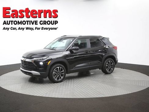 Used 2026 Chevrolet TrailBlazer LT w/ LT Cold Weather Package AWD/4WD image 56
