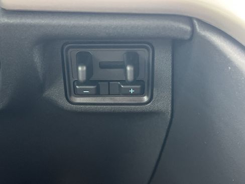 New 2026 Ford Expedition Active RWD image 6