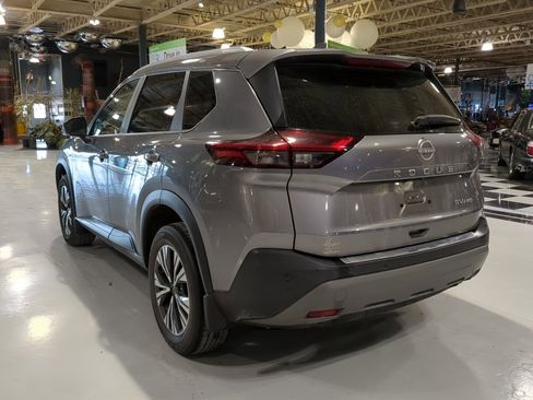 Used 2022 Nissan Rogue SV w/ SV Premium Package image 10