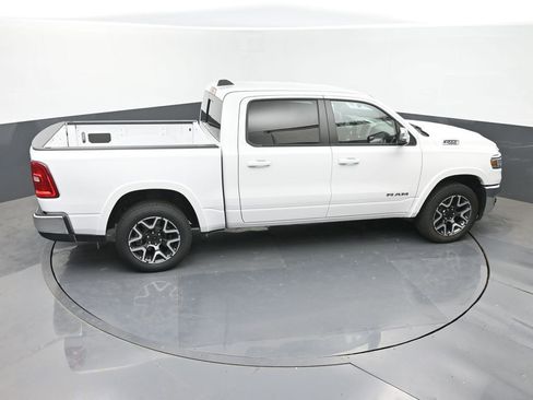 Used 2025 RAM 1500 Laramie AWD/4WD image 36