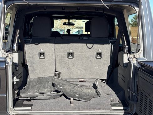 Used 2020 Jeep Wrangler Unlimited Sport image 32