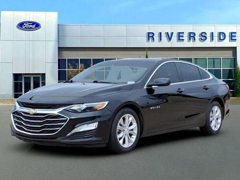 Used 2021 Chevrolet Malibu LT FWD image 3