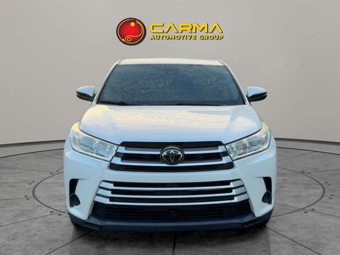 Used 2019 Toyota Highlander LE image 12