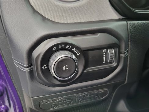 New 2026 Jeep Wrangler Unlimited Sahara w/ Whitecap Package AWD/4WD image 12
