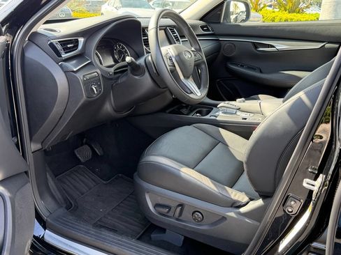 Used 2025 INFINITI QX50 Luxe AWD/4WD image 13