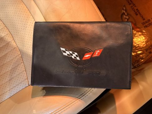 Used 2001 Chevrolet Corvette Convertible w/ Preferred Equipment Group2 image 15