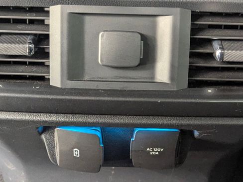 Certified 2023 Ford F150 XLT w/ Equipment Group 302A High image 24