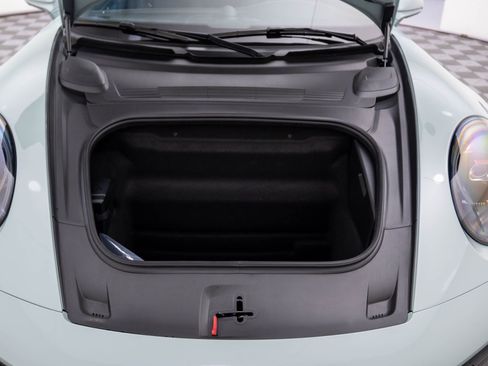 New 2026 Porsche 911 Carrera 4S image 31