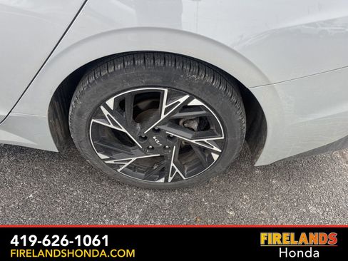 Used 2025 Kia K5 GT-Line w/ GT-Line Premium Package image 13