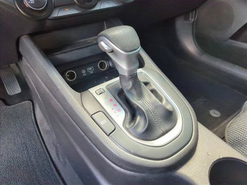Used 2021 Kia Forte LXS FWD image 18
