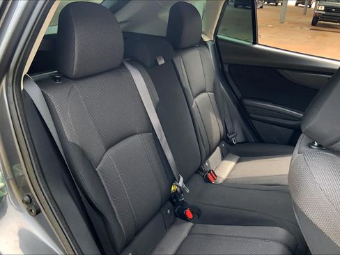 Used 2018 Subaru Impreza 2.0i Premium AWD/4WD image 17