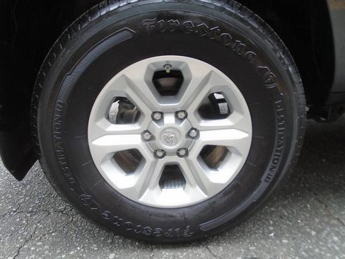 Used 2018 Toyota 4Runner SR5 4x2 4dr SUV image 33