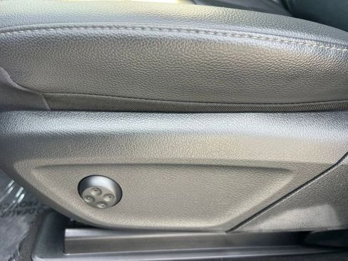 Used 2023 Mercedes-Benz GLS 450 4MATIC image 25