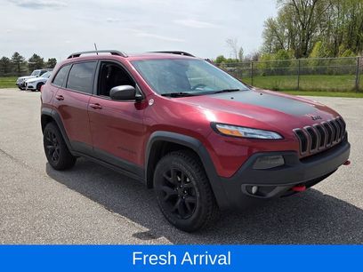 Used 2016 Jeep Cherokee Trailhawk w/ Comfort/Convenience Group