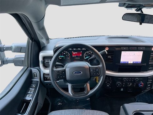 Used 2024 Ford F250 XLT image 20
