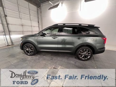 Used 2023 Kia Sorento SX Prestige image 4