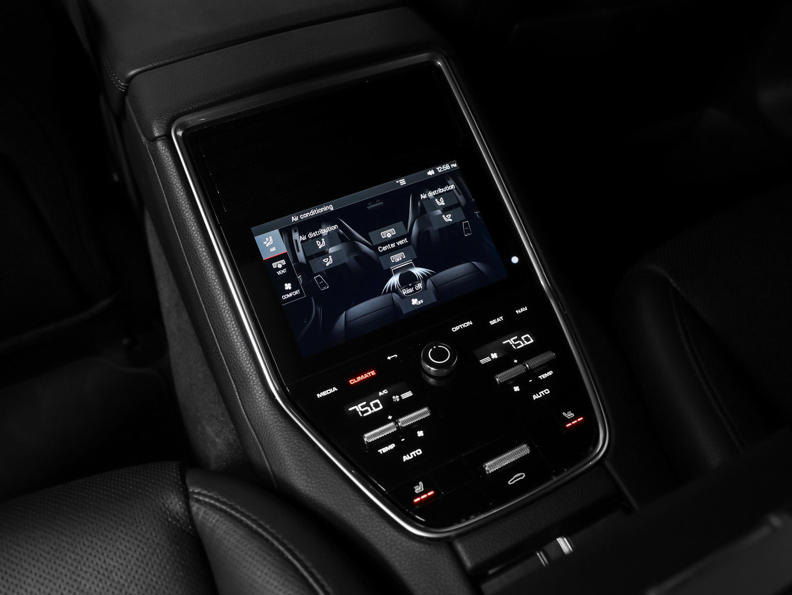 Certified 2023 Porsche Panamera 4 Platinum Edition AWD/4WD image 40