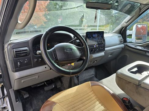 Used 2006 Ford F250 XL image 12