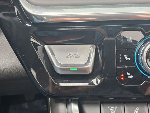 Used 2025 GMC Sierra 2500 Denali Ultimate image 37