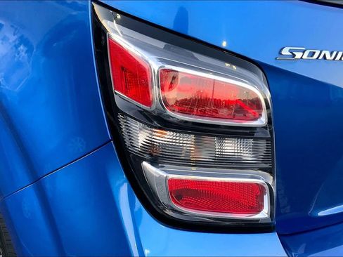 Used 2017 Chevrolet Sonic LT w/ Convenience Package image 26