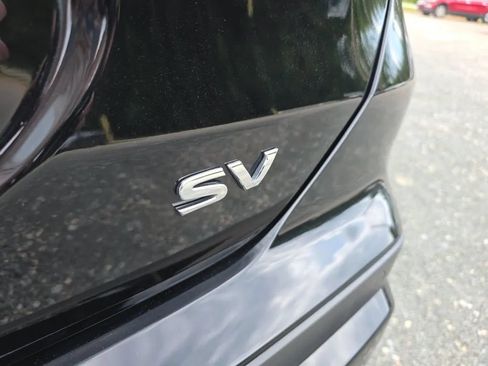 Used 2023 Nissan Kicks SV w/ Interior Electronics Package FWD image 11