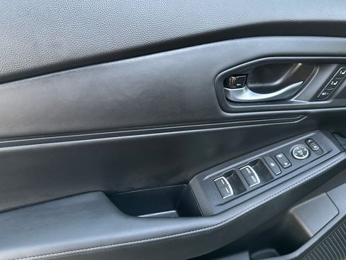 Used 2025 Honda Accord Sport image 11