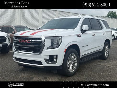 Used 2022 GMC Yukon SLT w/ SLT Premium Package image 1