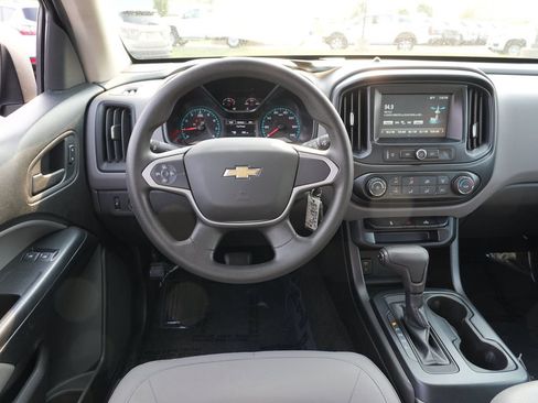 Used 2018 Chevrolet Colorado W/T w/ WT Convenience Package RWD image 21